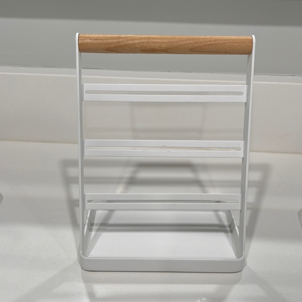 Yamazaki White and Tan Jewelry Organizer